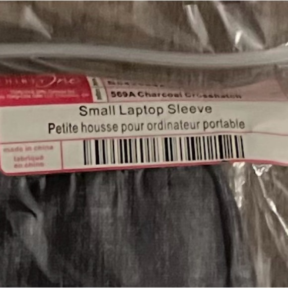 NIP!  Thirty-One Charcoal Crosshatch Gray Small Laptop Sleeve Bag with handle. - Picture 4 of 9